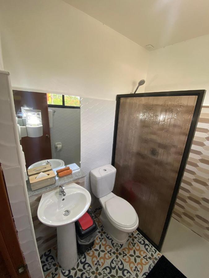 Ma Lourdes' Inn Palompon Bagian luar foto