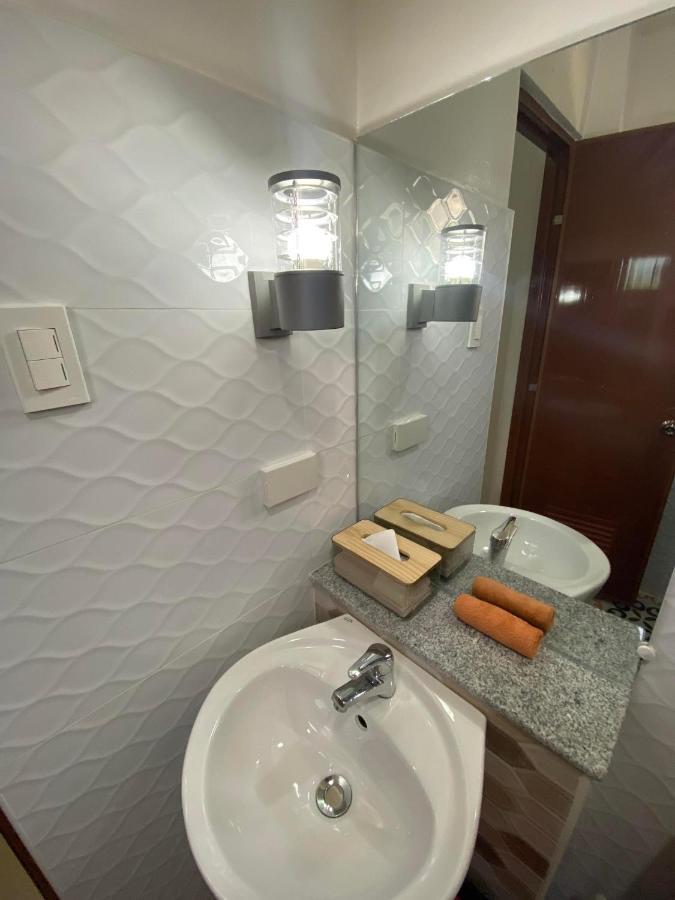 Ma Lourdes' Inn Palompon Bagian luar foto